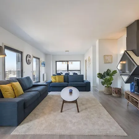 Executive Luxury Apartment